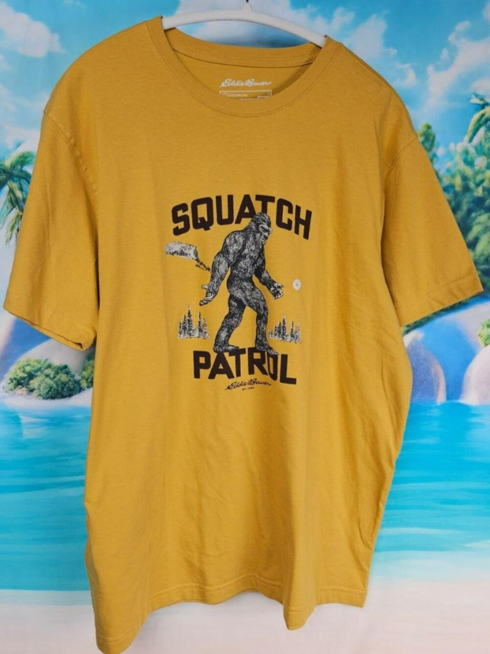 Eddie Bauer Graphic T-Shirt Mens L Squatch Patrol NWT New Butterscotch Yellow